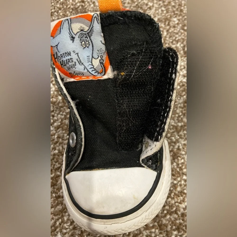 Converse Horton Hears A Who Dr. Seuss Kids Size 5